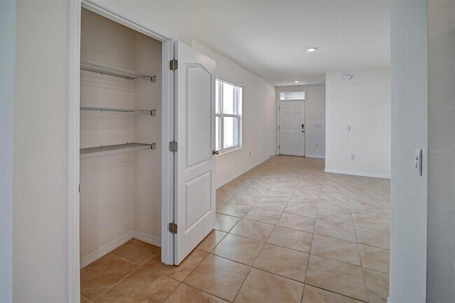 Building Photo - 2321 Tay Wes Dr