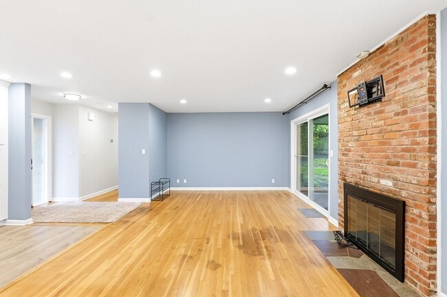 Building Photo - Charming One-Level 3 Bedroom/ 1.5 Bath Beaverton Home | Large ¼-Acre Lot