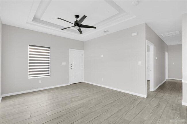 Building Photo - 18 Angelina Dr