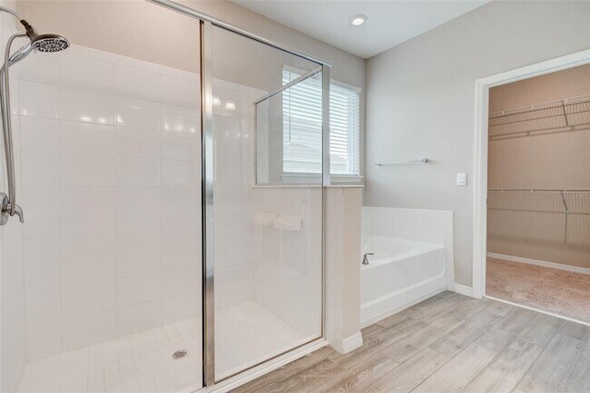Building Photo - 413 Halter Dr