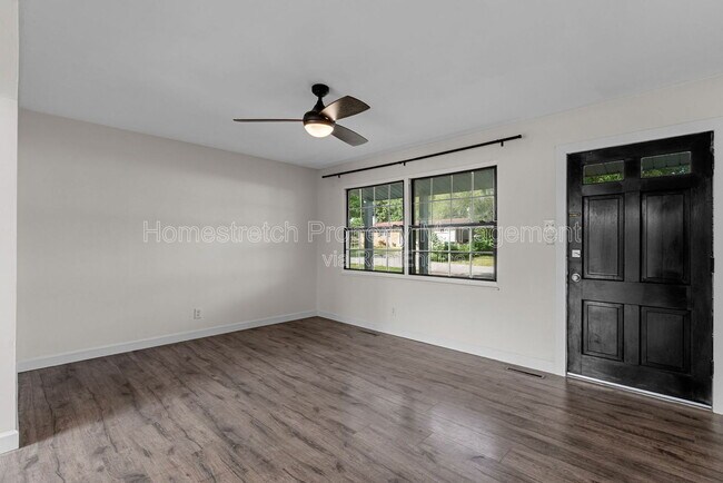 Building Photo - 235 Midland Dr