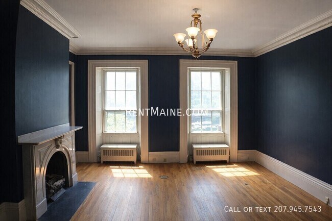 Building Photo - 97 Broadway