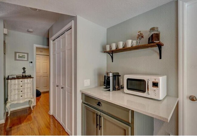 Building Photo - 3203 Stoneybrook Ln