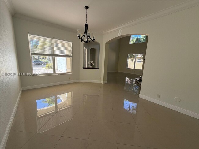 Building Photo - 1819 Mariners Ln