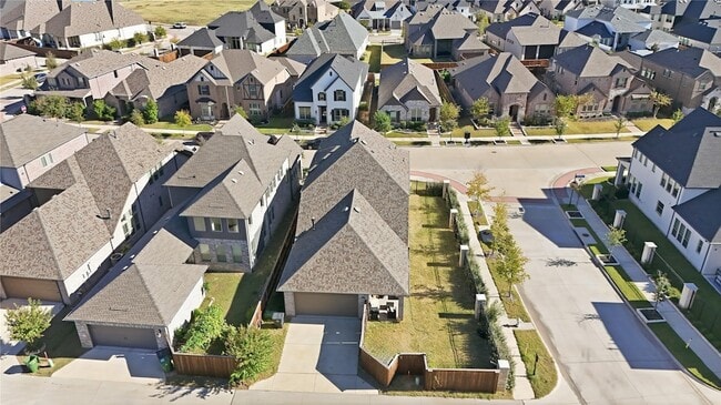 Building Photo - 4424 English Maple Dr