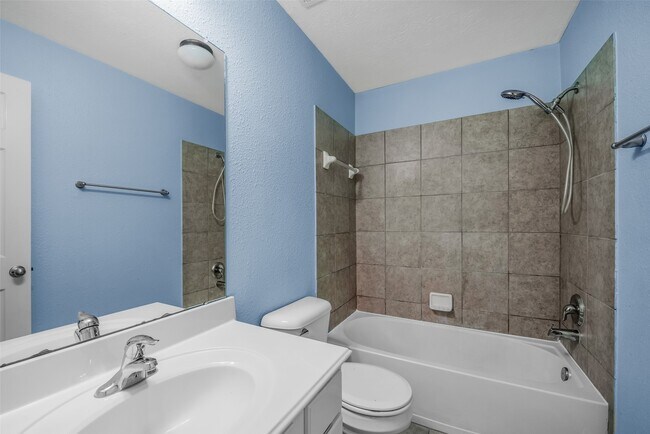 Building Photo - 75 N Spinning Wheel Cir