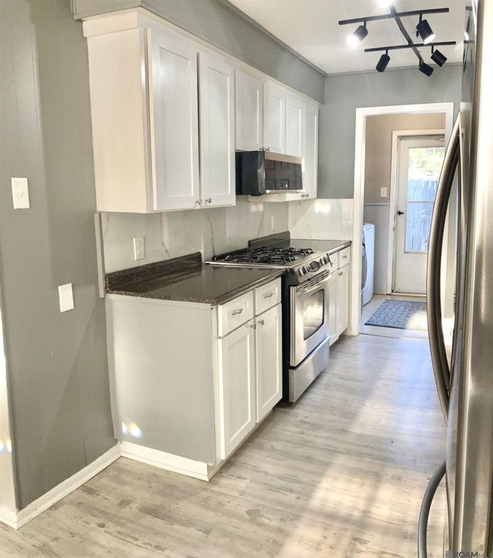 Building Photo - 23515 Marshall St