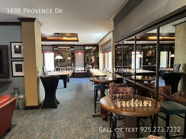 Building Photo - 1698 Provence Ln