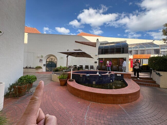 Building Photo - 153 California Ave