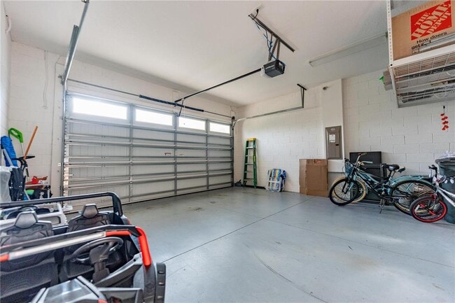 Building Photo - 13019 Stanthorne Ave