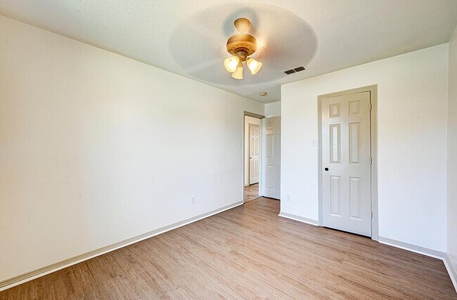 Building Photo - 1124 Fawn Meadow Trail