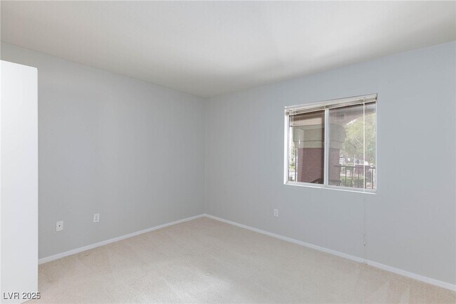 Building Photo - 7885 W Flamingo Rd