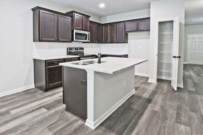 Building Photo - 4165 Shoals Ln