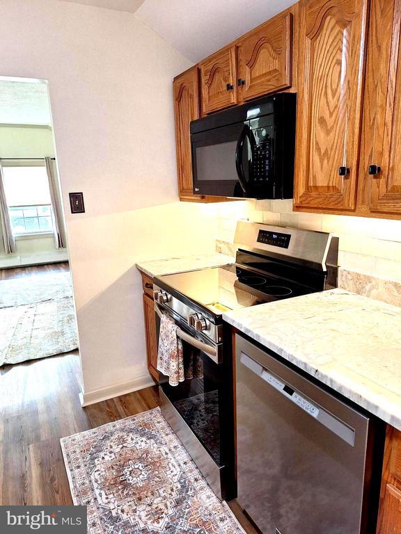 Building Photo - 1951 Conestoga Rd