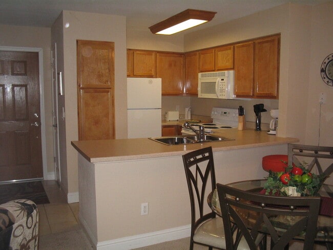 Building Photo - Condo