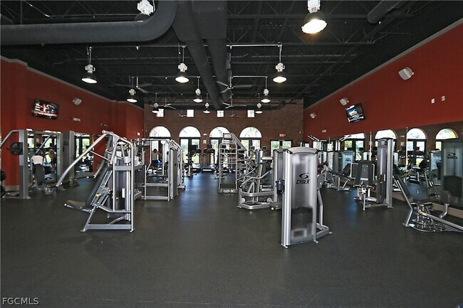 Building Photo - 11796 Paseo Grande Blvd