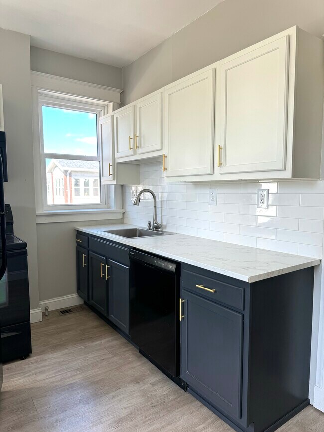 Building Photo - 2601 S Kingshighway Blvd