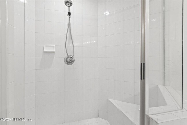 Building Photo - 215 S Ocean Grande Dr