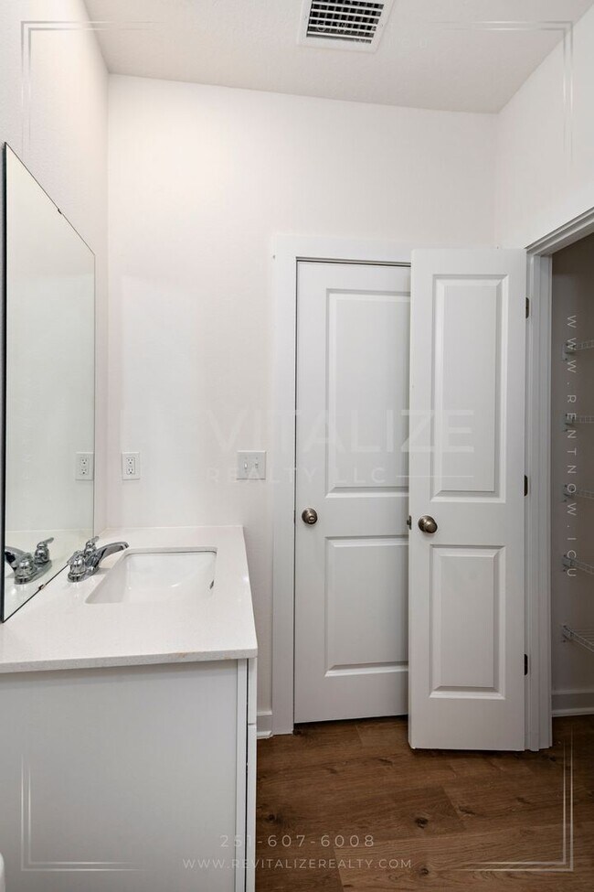 Building Photo - Brand New Construction 4 Bed 3 Bath Home in Foley!!