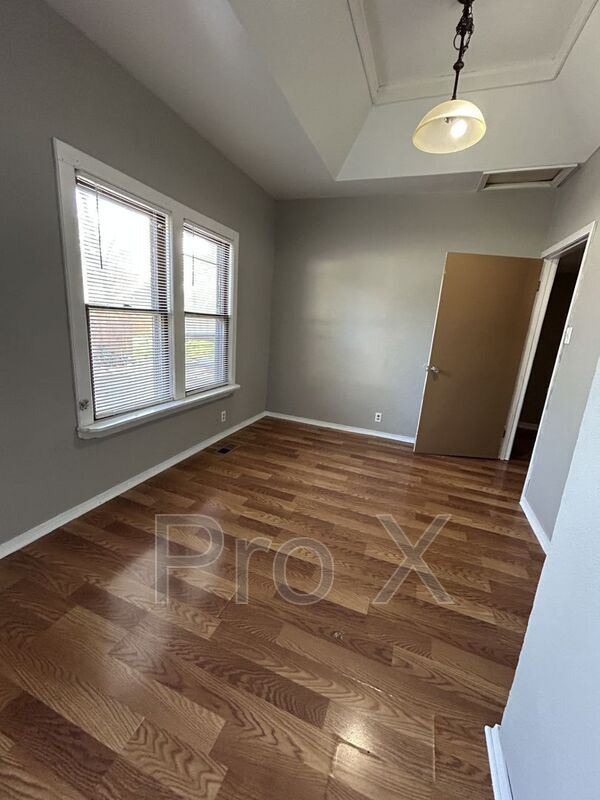 Building Photo - 20 4th St Cir