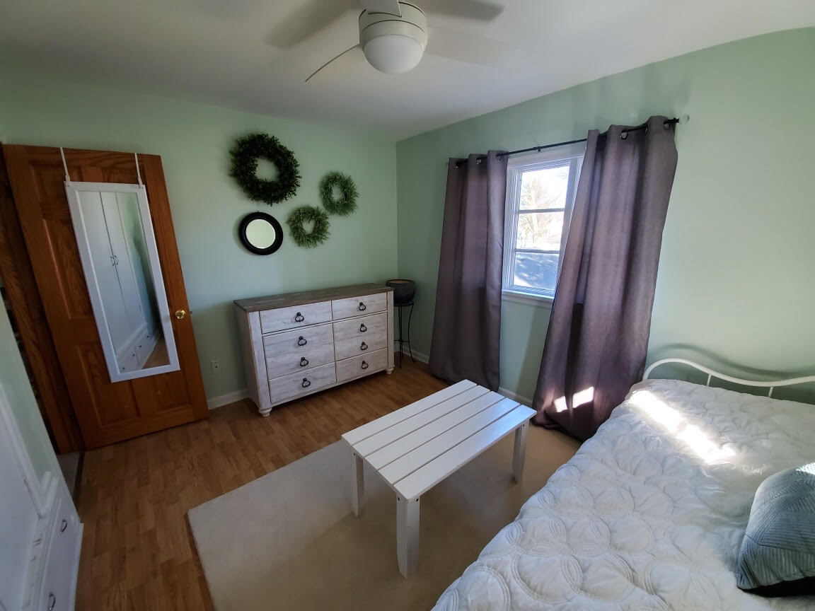 Building Photo - 314 N Grove St