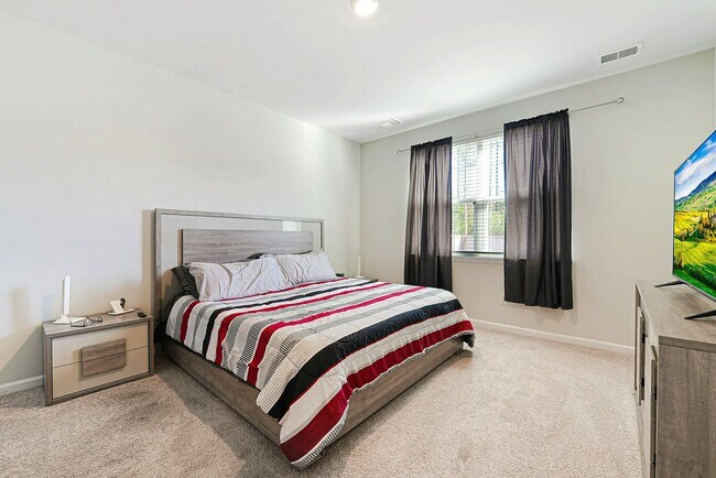 Building Photo - 314 Black Birch Dr