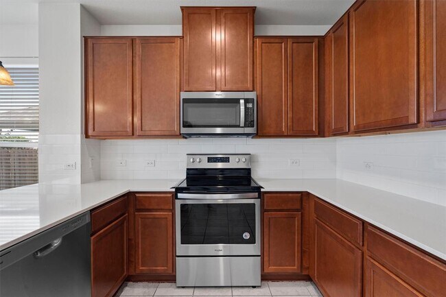 Building Photo - 12417 Franklin D Roosevelt St