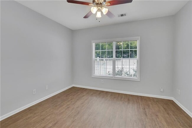 Building Photo - 13491 Spring View Dr