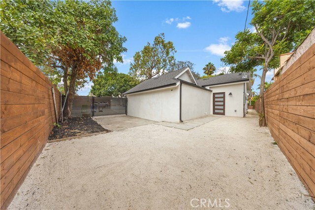 Building Photo - 2203 Pelham Ave