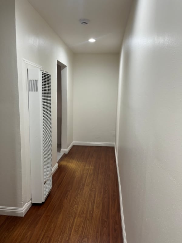 Building Photo - 1815 W 66th St