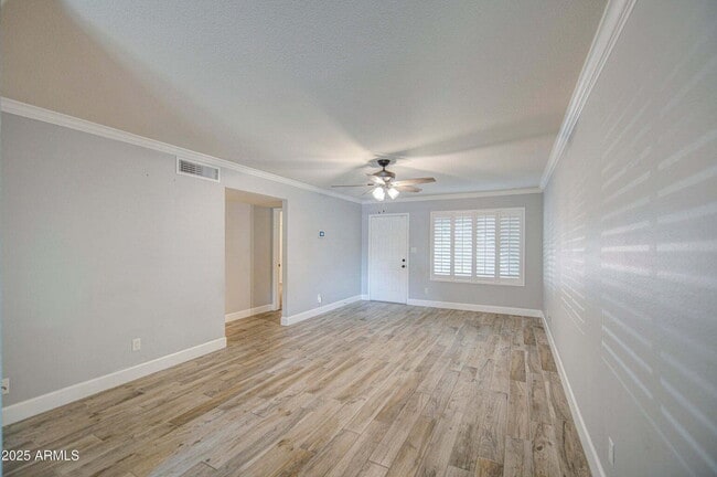 Building Photo - Move in Ready, Electricity Included!!