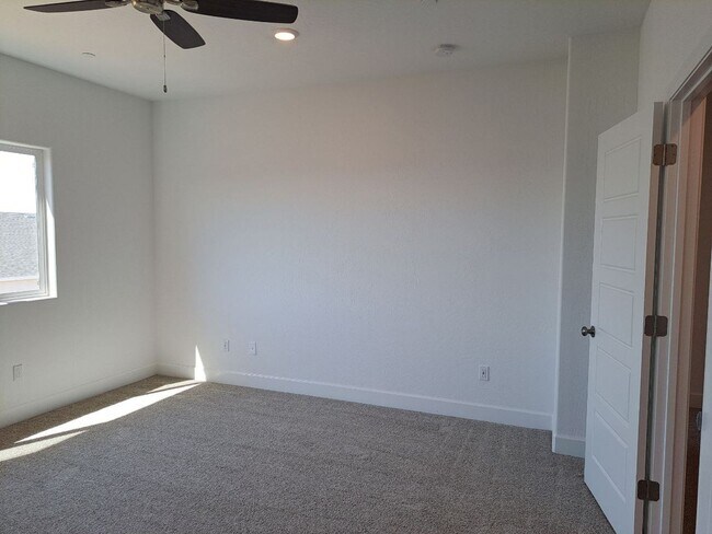 Building Photo - Brand New Home – AVAILABLE SOON!