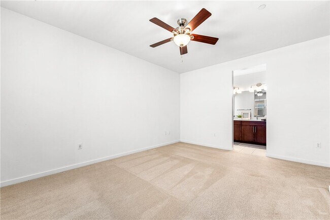 Building Photo - 706 Colorado Cir