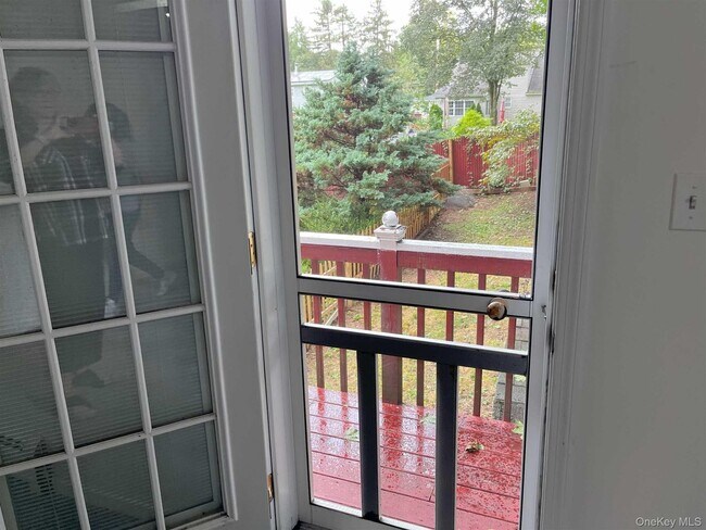 Building Photo - 8 James St