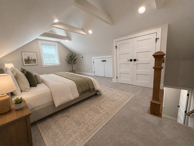 Building Photo - Beautiful 3-Bedroom Home with Historic Charm