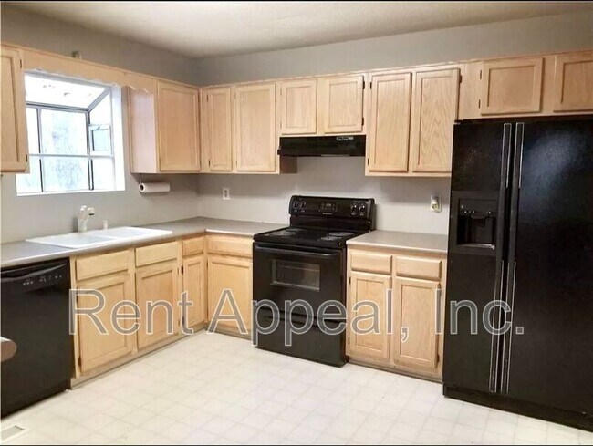 Building Photo - 4143 Lake Mist Dr NW
