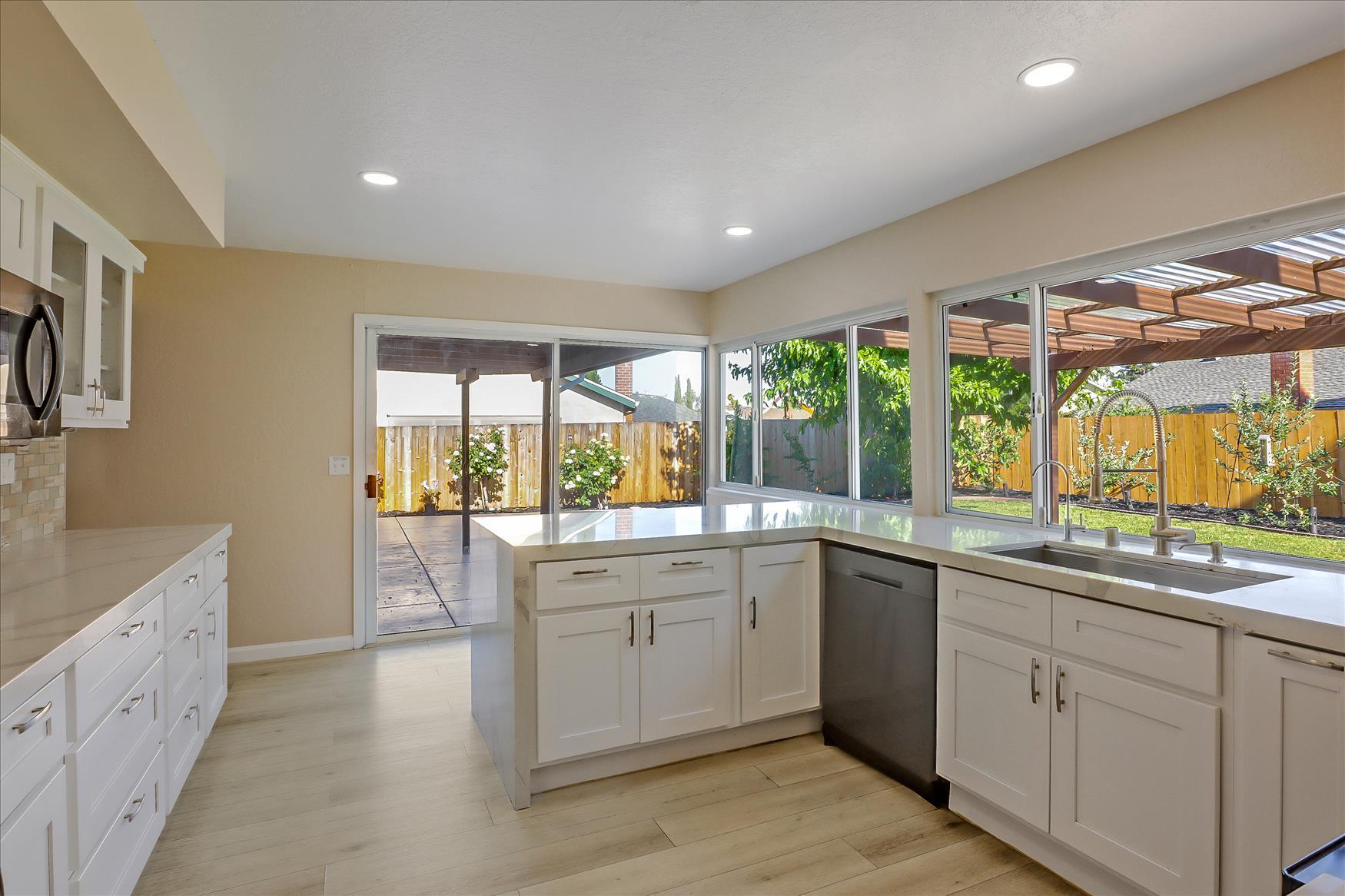 Building Photo - 2916 Biddleford Dr