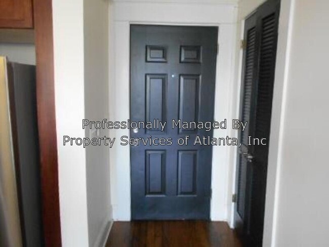 Building Photo - 943 N Ormewood Park Dr SE