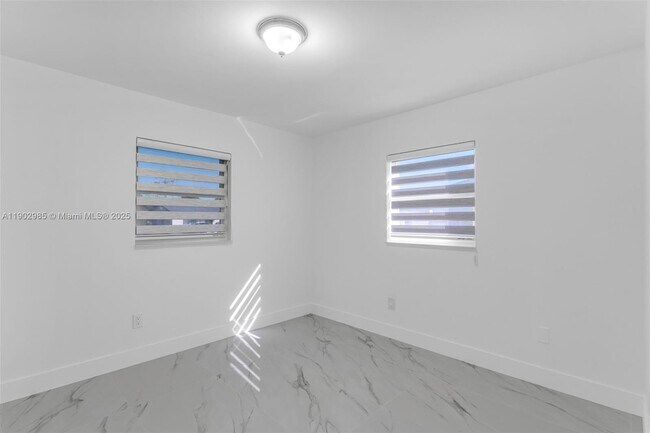 Building Photo - 30104 SW 152nd Ct