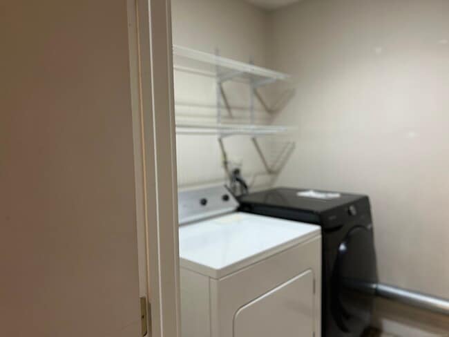 Building Photo - 243 Beach St