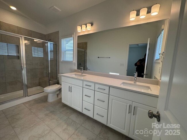 Building Photo - 9458 Senator Royall Dr