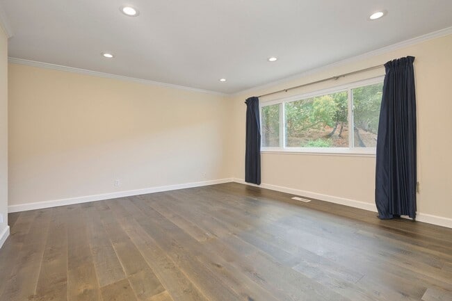 Building Photo - For Rent: Spacious Belmont Home with Upgra...