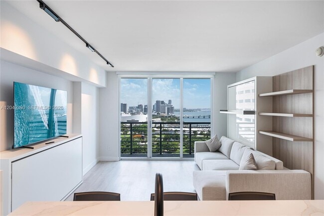 Building Photo - 325 S Biscayne Blvd