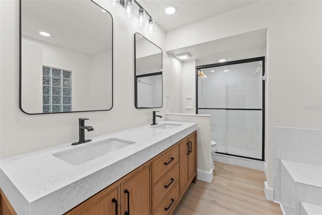 Building Photo - 3058 Overlook Pl