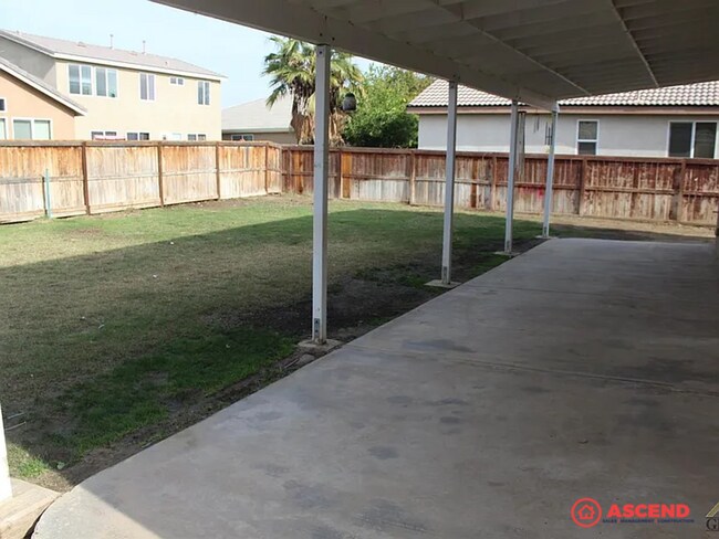 Building Photo - Gorgeous 2-Story 4 bdrm + Office House in Southwest