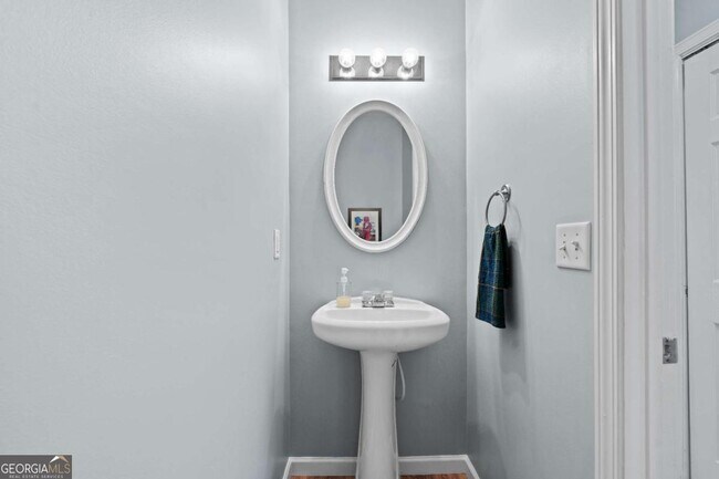 Building Photo - 154 Stephens Mill Dr