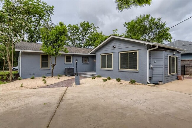Building Photo - 1200 Aggie Ln