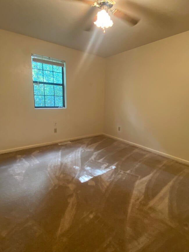 Building Photo - 2623 Windy Ridge Dr