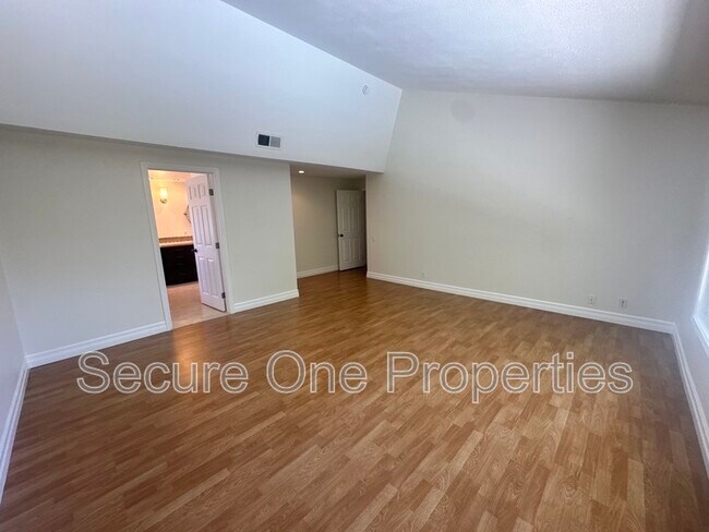 Building Photo - 3880 Via Verde