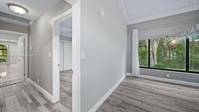 Building Photo - 5831 NW 81st Terrace